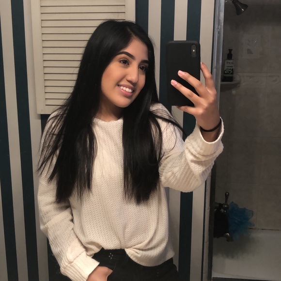 Meet your Posher, Mia - Picture 1 of 1